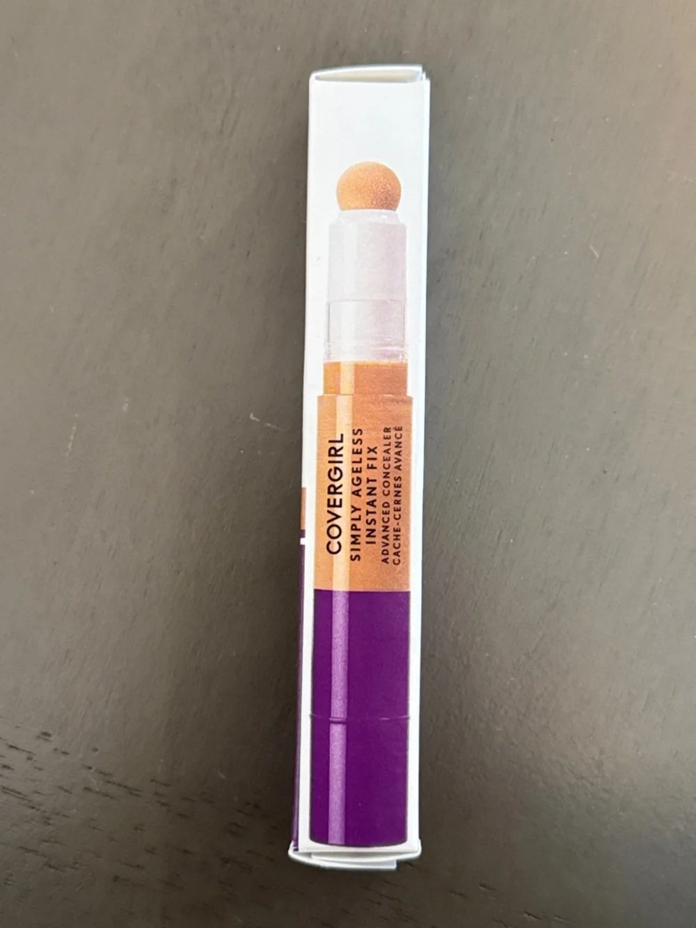🌻 Covergirl Simply Ageless Instant Fix Full Coverage Concealer in 370 Tawny